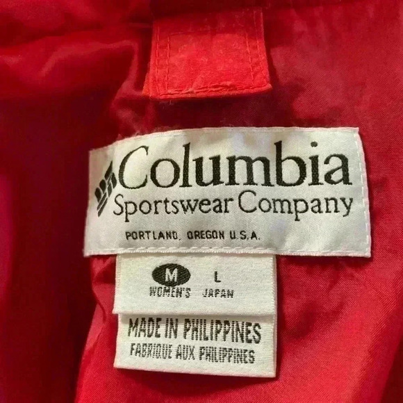 Columbia vintage women rain jacket with hoodie. Fall season  start - Picture 2 of 6